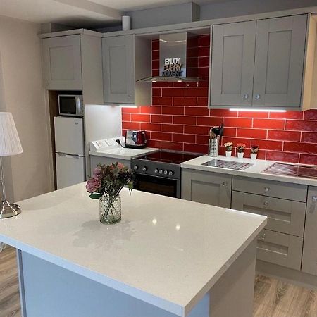 Trinity Apartments Four 1-Bedroom Apts Waterford City Centre エクステリア 写真