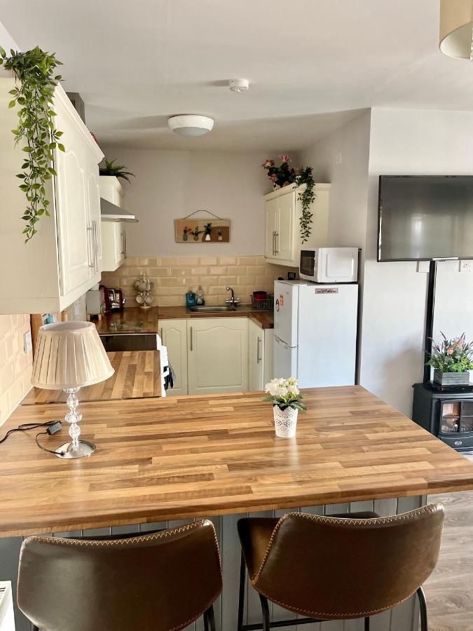 Trinity Apartments Four 1-Bedroom Apts Waterford City Centre エクステリア 写真